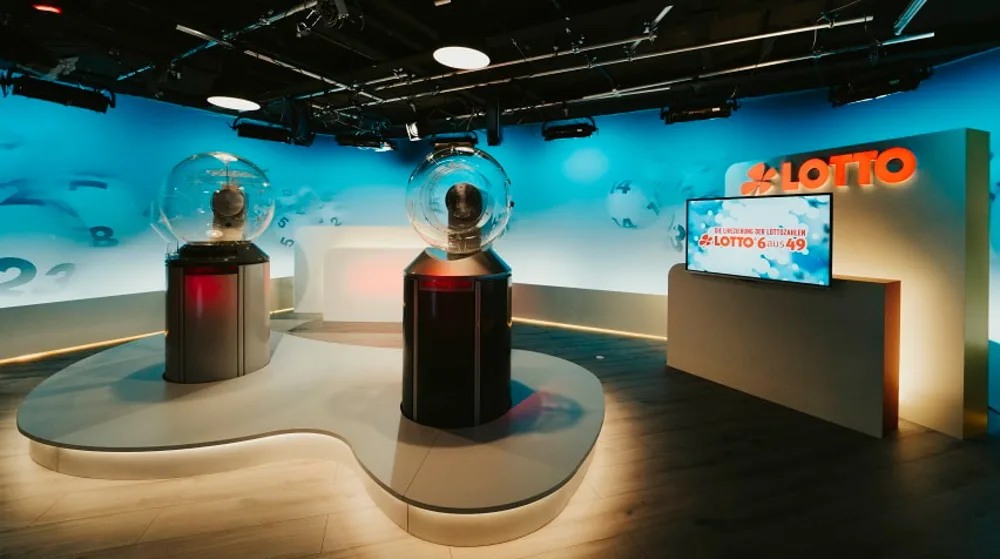 LOTTO-Studio in Saarbrücken mit neuen Ziehungsgeräten